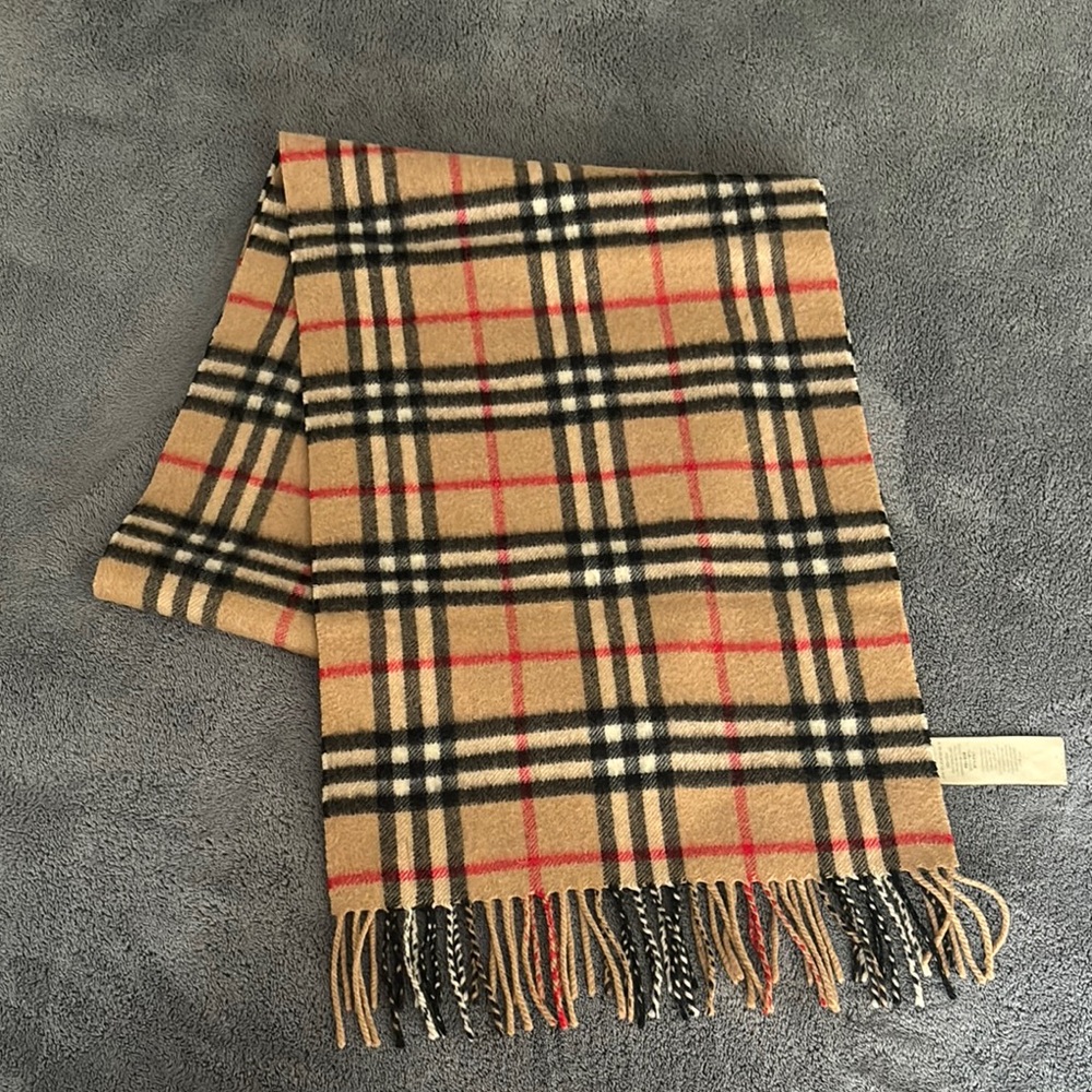 Authentic Burberry Classic Check Scarf